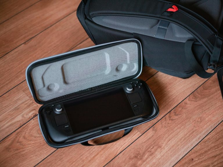 A Complete Guide to Portable Gaming Console Bags